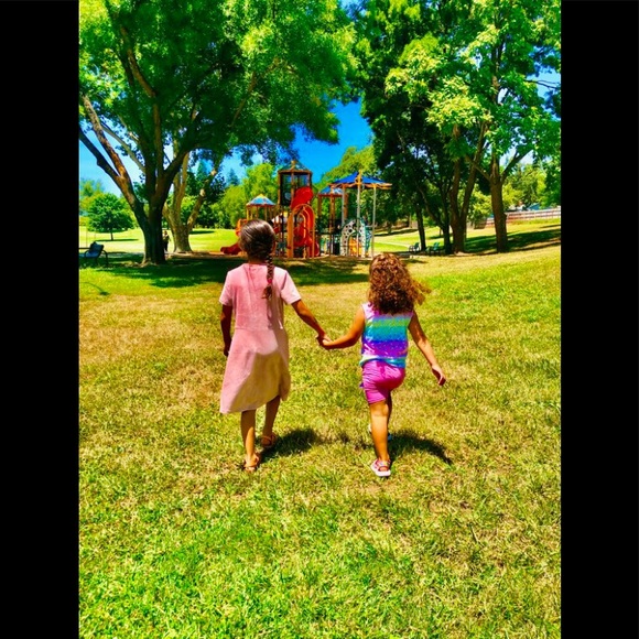 Meet your Posher, Stevie Marie 🌺 - Picture 5 of 6